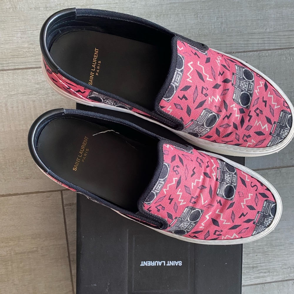 🎀 AUTHENTIC SAINT LAUREN SLIP ON SHOES🎀